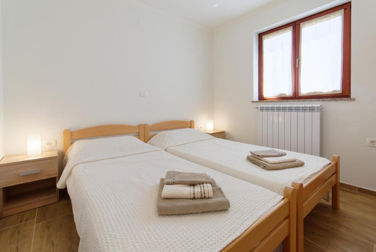 Plovanija Apartments Belvedere By Rent Istria מראה חיצוני תמונה