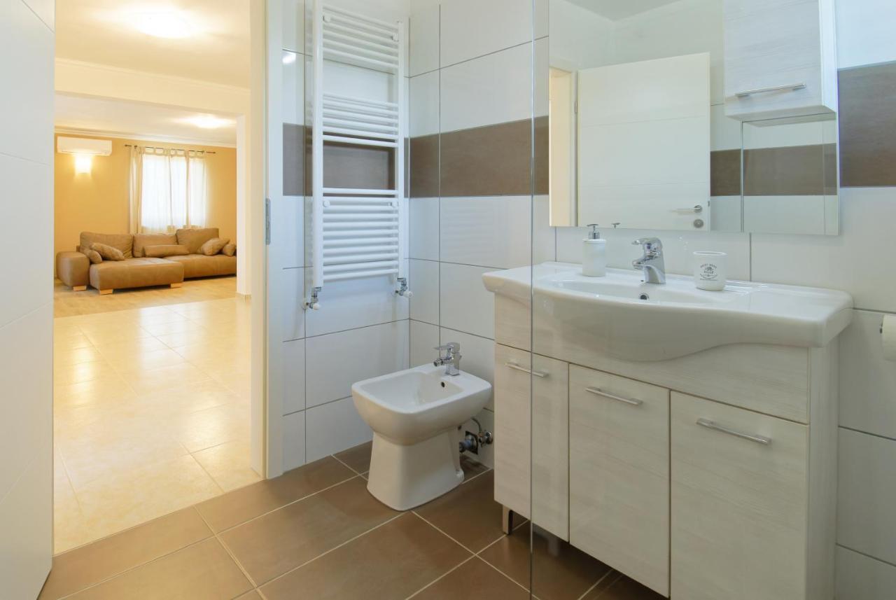 Plovanija Apartments Belvedere By Rent Istria מראה חיצוני תמונה