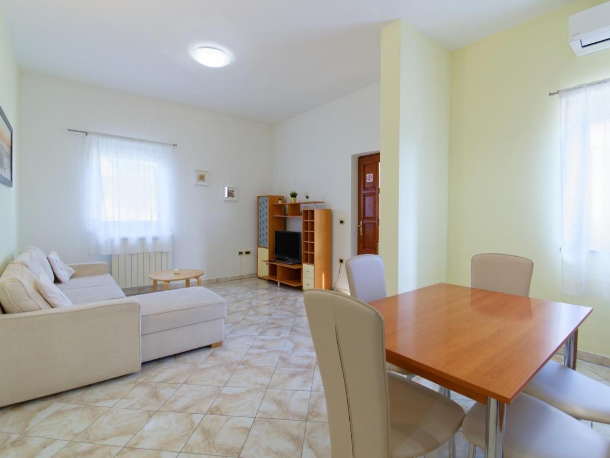 Plovanija Apartments Belvedere By Rent Istria מראה חיצוני תמונה