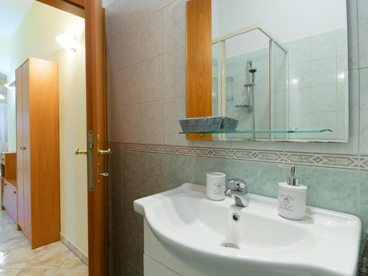 Plovanija Apartments Belvedere By Rent Istria מראה חיצוני תמונה